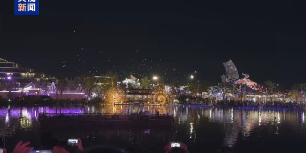 bob半岛体育官方入口-为一场球赴一座城 足球带来可触摸、可收藏的快乐|苏超|江苏省城市足球联赛|江苏足球联赛|揭幕战|常州队_新浪体育_新浪新闻