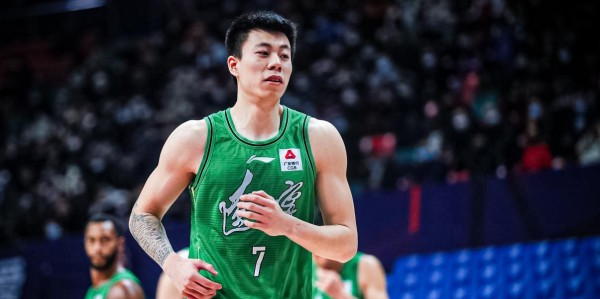 bob半岛体育登录入口-不该回辽篮！25岁前锋又被弃用，场均1.8分，杨鸣重新启用李晓旭