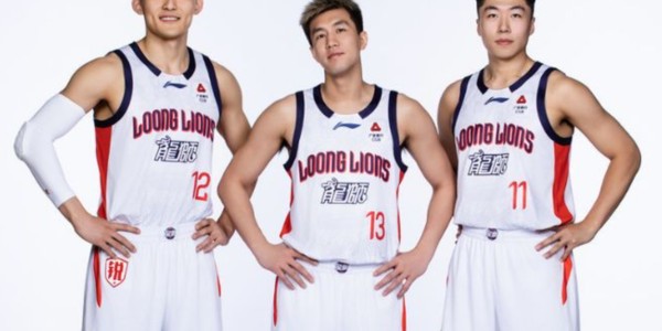 bob半岛体育app下载-失望！男篮国手1分钟内3次犯规，得0分0板0助0断 郭士强怎么看？