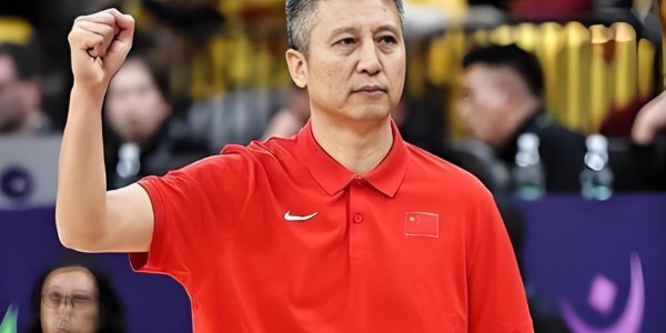 bob半岛体育app下载-失望！男篮国手1分钟内3次犯规，得0分0板0助0断 郭士强怎么看？